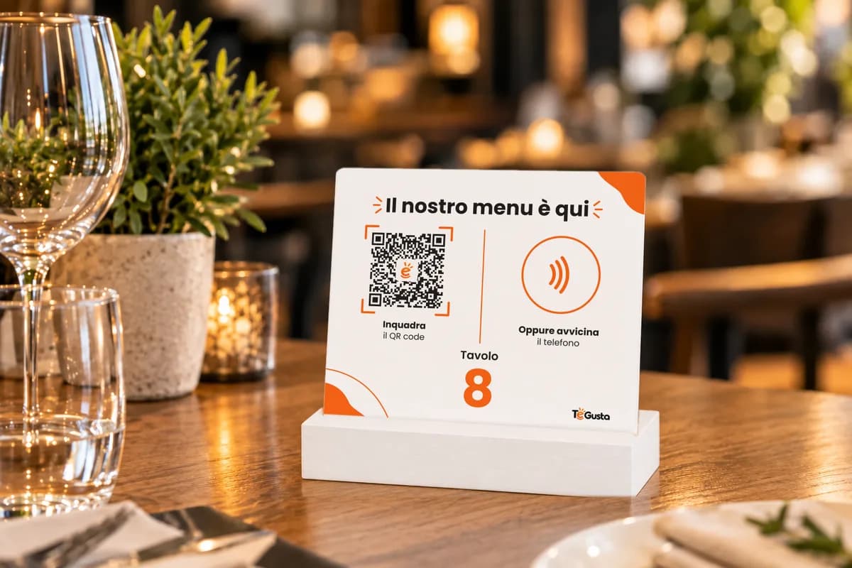 Segnatavolo con QR code e NFC collegato al menù digitale TeGusta